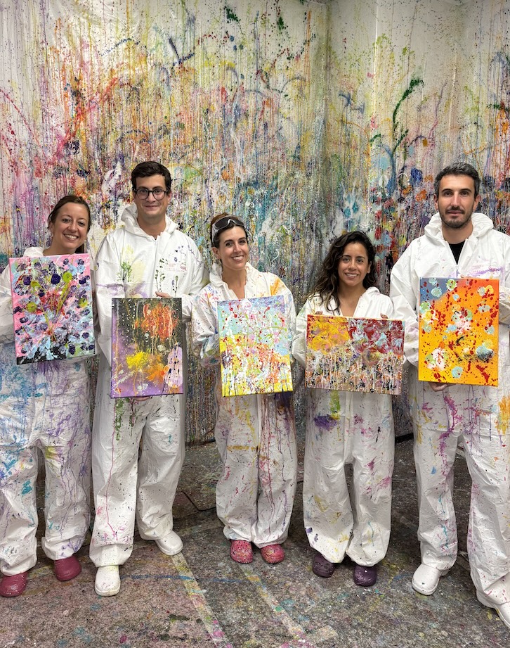 Equipo en una sesión de arte en SplashPlay